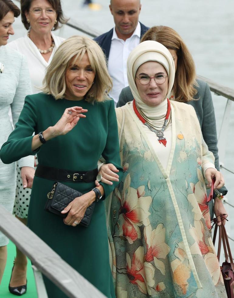 Emine Erdoğan, lider eşleriyle bir araya geldi