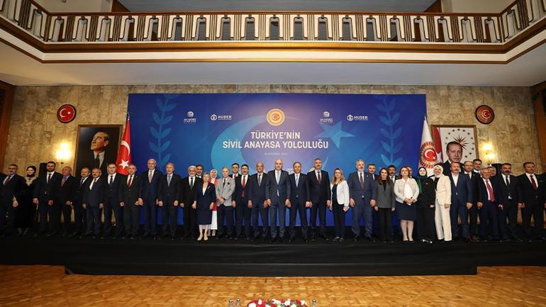 TBMM Başkanı Kurtulmuştan yeni anayasa açıklaması: Herkesi dinlemeye hazırız