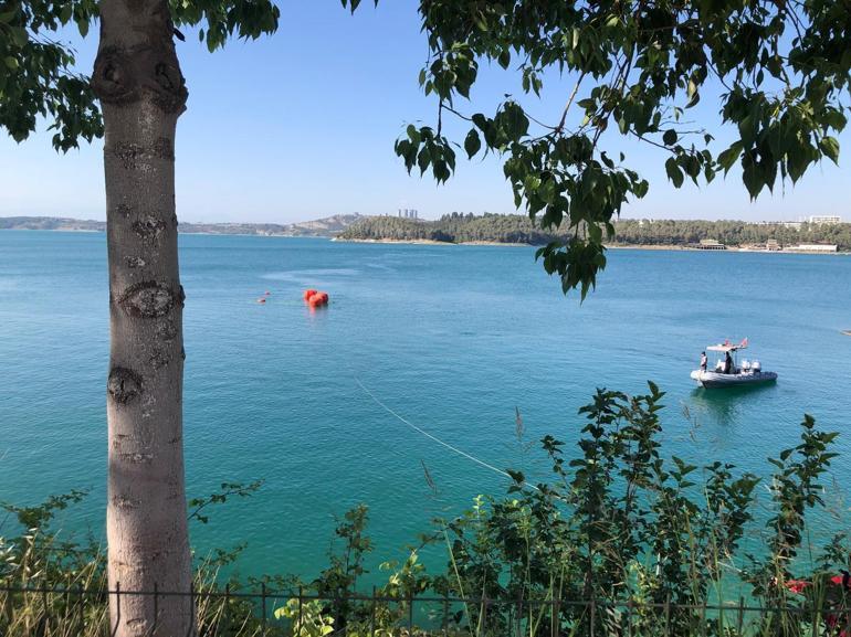 Adanada göle düşen yangın söndürme uçağının enkazı 8 gün sonra çıkarıldı