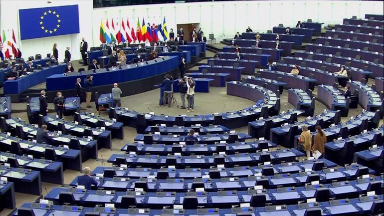 Macaristan Ukrayna’nın AB üyeliğini yine veto etti