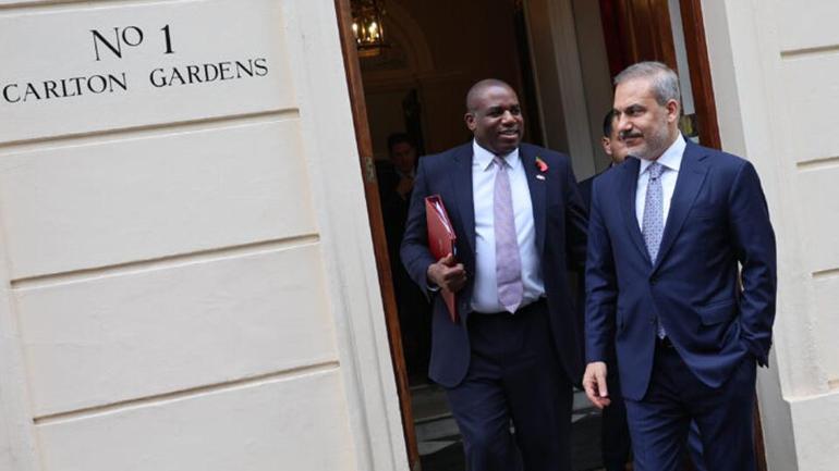 Hande Fırata konuştu: Kritik zirve öncesi David Lammy’den Eurofighter mesajı