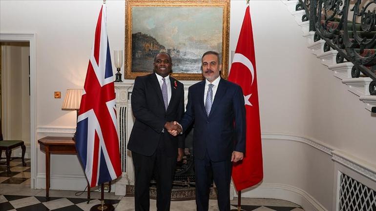 Hande Fırata konuştu: Kritik zirve öncesi David Lammy’den Eurofighter mesajı