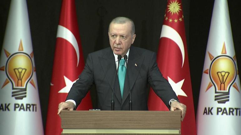 Cumhurbaşkanı Erdoğan, Genişletilmiş İl Başkanları Toplantısında önemli açıklamalarda bulunuyor