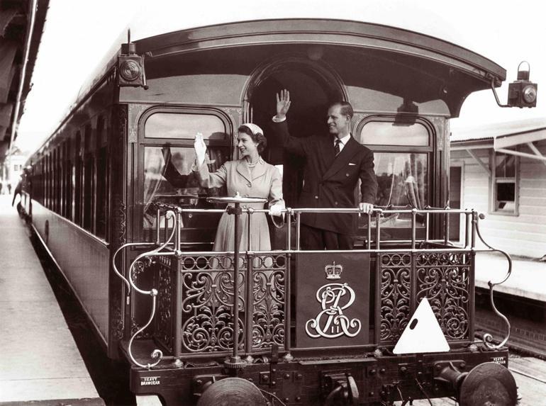 Kraliyet Treni Emekliye Ayrılıyor: Kraliçe Elizabeth’in Gözdesiydi…
