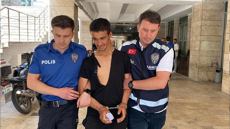 Balık tutan kişiyi ‘2 saattir bir balık tutamadın’ diyerek denize attı