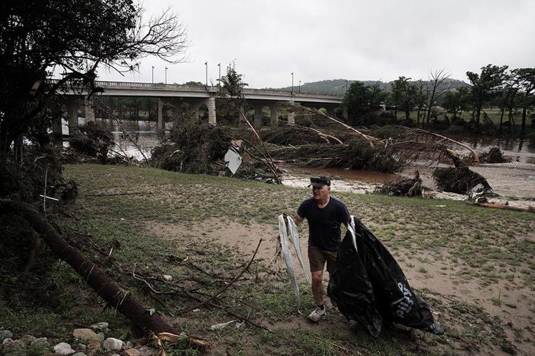 Texas’ta sel felaketi: 9u çocuk 27 ölü