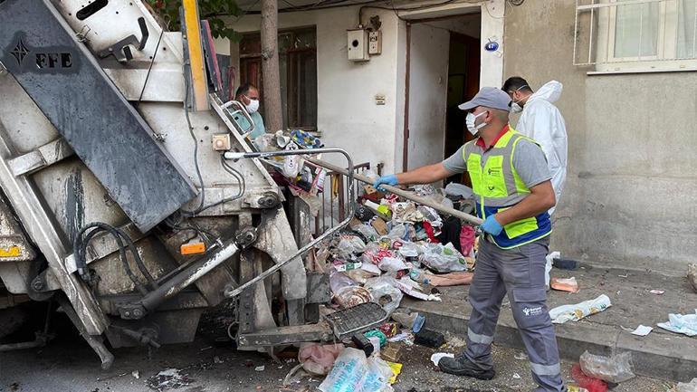  80’lik çiftin çöp evi mahalleyi ayağa kaldırdı