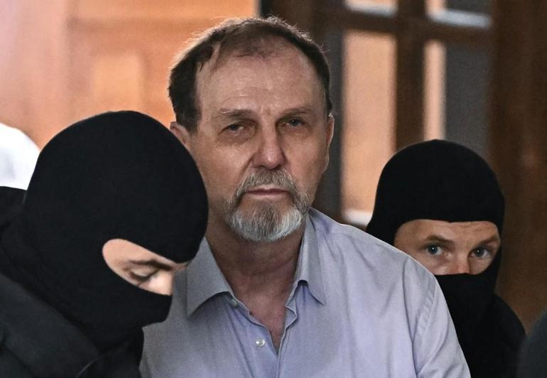 Slovakya Başbakanı Ficoyu silahla vurmuştu, hakim karşısına çıktı Şaşırtan ifade...