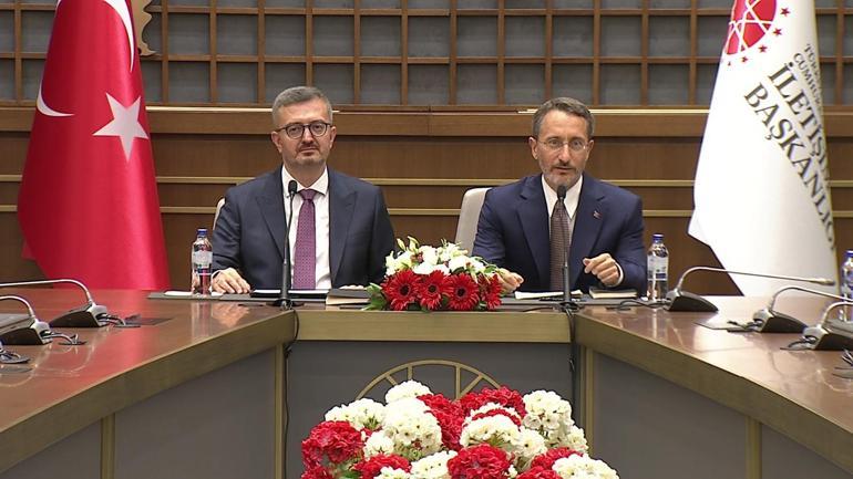 İletişim Başkanlığında devir teslim: Fahrettin Altun görevini Burhanettin Durana devretti