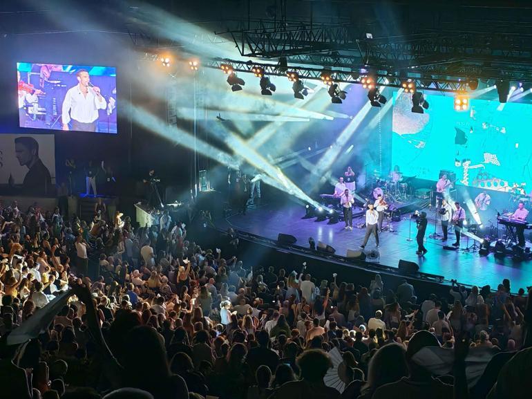 Konstantinos Argiros’tan İstanbulda ilk konser: Mendiller havadan inmedi, alkışlar dakikalarca sürdü