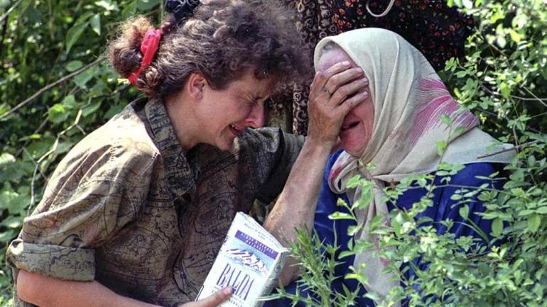 8.372 çığlık Bir kasabanın adı, bir yaranın izi: Srebrenitsa Soykırımı