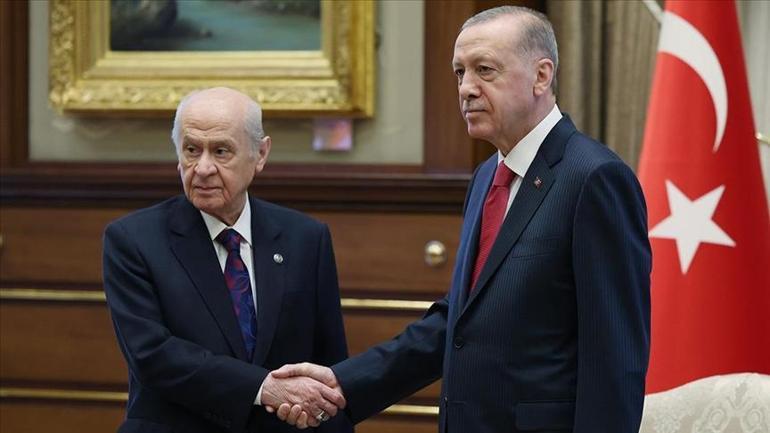 Tarihi günde Cumhurbaşkanı Erdoğan ve Bahçeli telefonda görüştü: Terörsüz Türkiye süreci devam edecek
