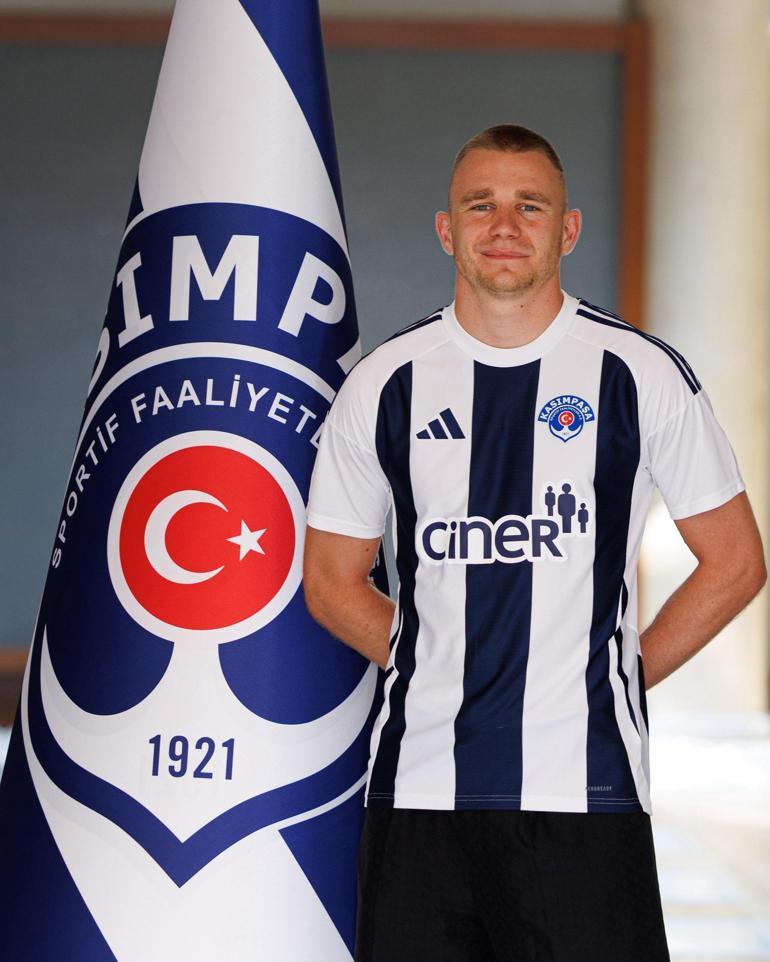 68711b1c330760b1f2d986a5 Fenerbahçe'nin eski yıldızı Attila Szalai, Süper Lig'e geri döndü!