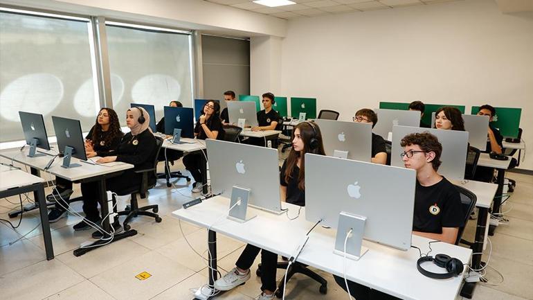 Demirören Medya ve Teknoloji Lisesi: Yapay zeka ve teknolojiyle geleceği şekillendiren eğitim