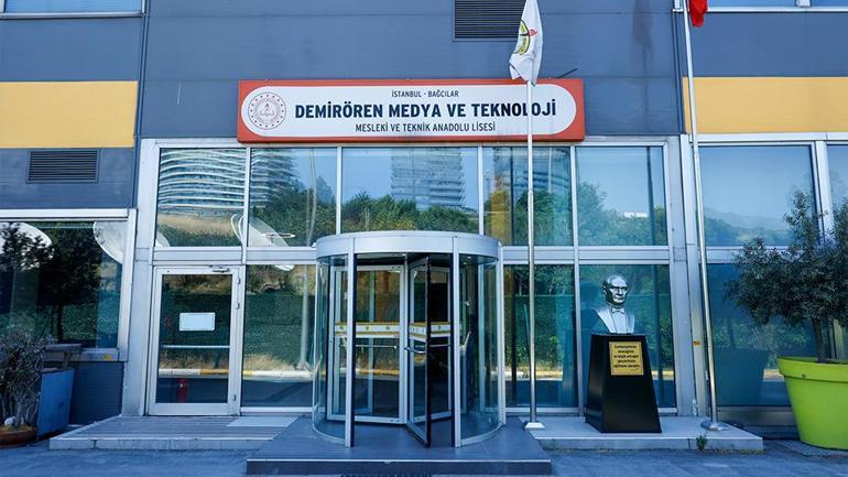 Demirören Medya ve Teknoloji Lisesi: Yapay zeka ve teknolojiyle geleceği şekillendiren eğitim