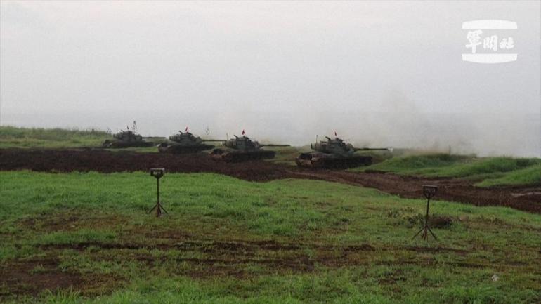 Asya-Pasifikte sular ısınıyor: Tayvandan tarihi tatbikat