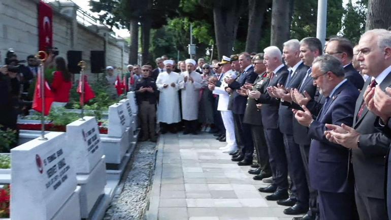 Edirnekapı’da anlamlı tören: 15 Temmuz’un kahramanlarına saygı duruşu