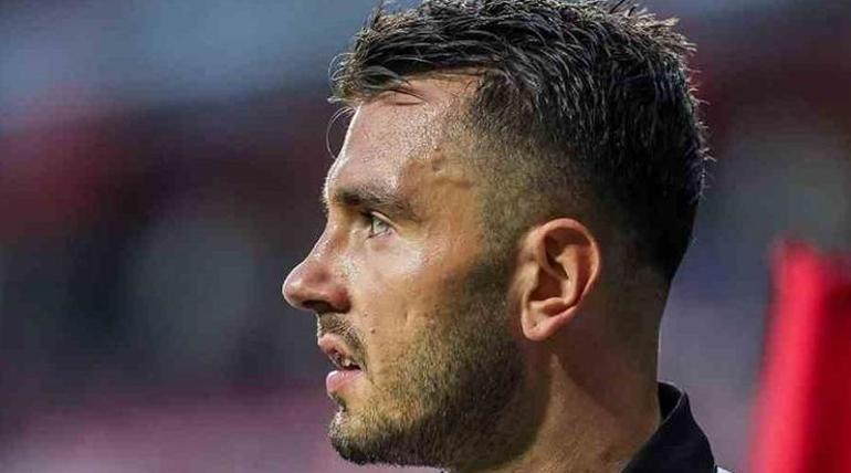 687664eefa20a9ce6b582cdc Samsunspor’da Emre Kılınç, imzayı attı