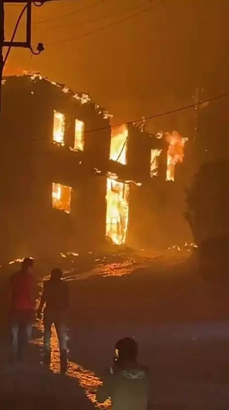 Son dakika: Sakarya yangını Sakarya Geyvede orman yangını Alevler rüzgarın etkisiyle yayıldı