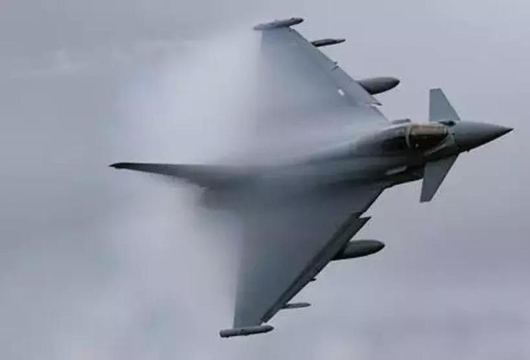 Eurofighter Typhoon Son Nesil Savaş Uçağı: Eurofighter Nedir, Teknik Özellikleri Neler Türkiyeye Satışına Onay Geldi