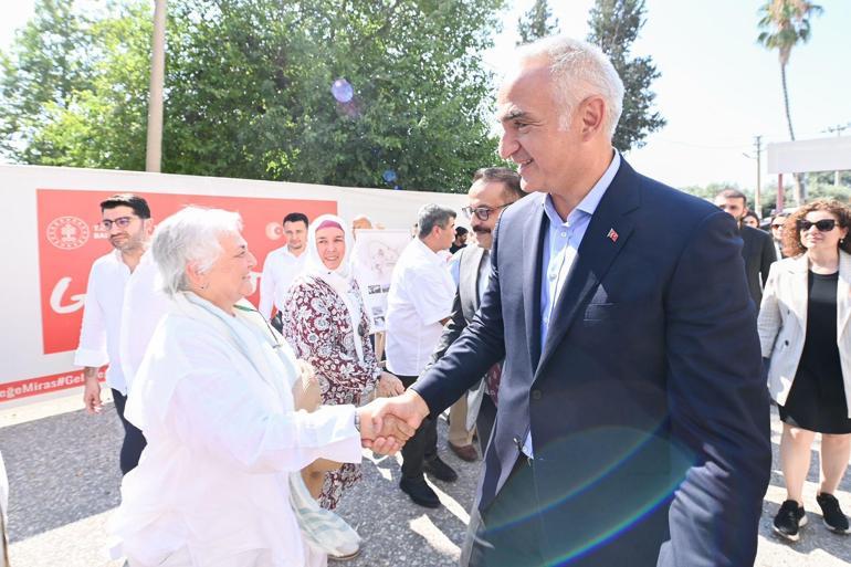 Bakan Ersoy müjdeyi verdi Aspendosta büyük kazı hamlesi: Geleceğe miras projesiyle 64 yıllık iş 4 yılda yapılacak