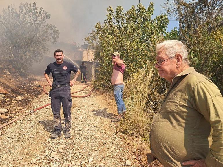 CANLI| Bursada alevlerle mücadele Köyler boşaltılıyor, Bursa-Ankara otoyolu trafiğe kapatıldı