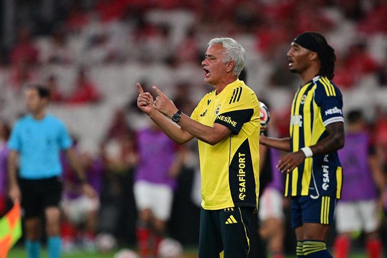 68888962fa20a9ce6b5857dd Fenerbahçe, özel maçta yarın Lazio'yu konuk edecek