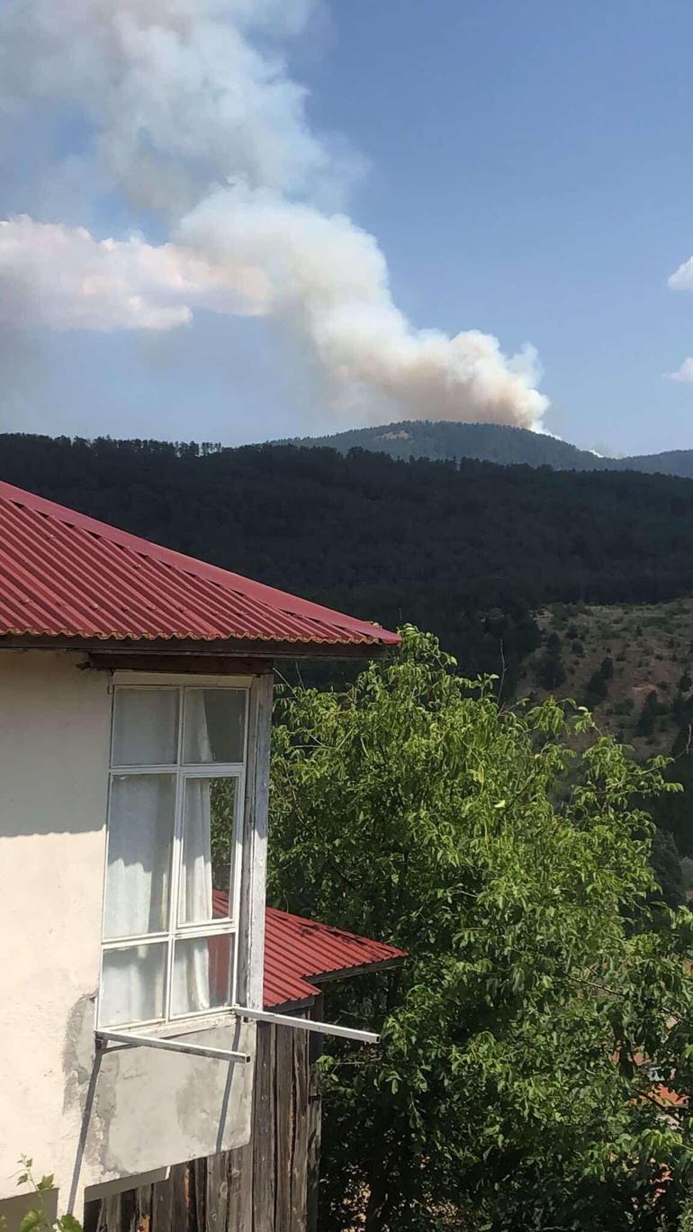 ÇANKIRI ORMAN YANGINI SON DAKİKA: Çankırı Orman Yangını Son Durum Ne, Kontrol Altına Alındı Mı Kastamonudan da Görüldü