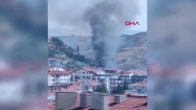 SON DAKİKA... Ankarada ağaçlık alanda yangın: Gecekondulara sıçradı