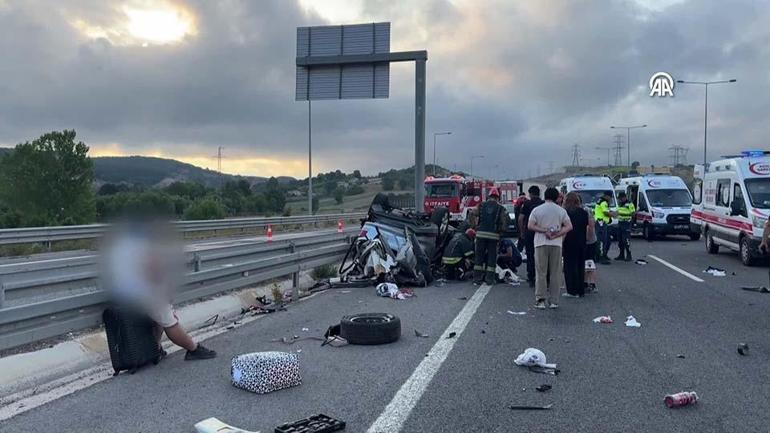 Kuzey Marmara Otoyolunda feci kaza: Anne öldü, eşi ve 3 çocuğu yaralandı
