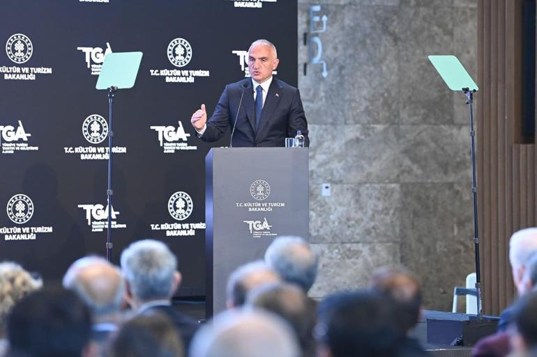 Bakan Ersoy: Turizmde yıl sonu hedefimiz 64 milyar dolar
