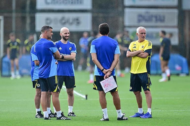 Fenerbahçenin Feyenoord maçı kamp kadrosu açıklandı