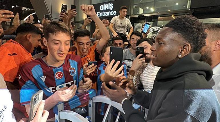 Trabzonspor, yeni transferi Kazeem Olaigbe’ye kavuştu