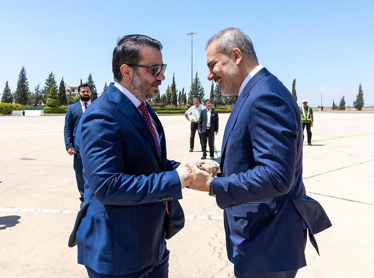 SON DAKİKA... Dışişleri Bakanı Hakan Fidandan Suriyeye ziyaret: Şara ile bir araya geldi