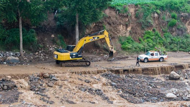 Çin’de sel felaketi: 15 ölü