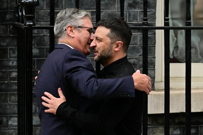Starmer ve Zelenski, Londrada bir araya geldi