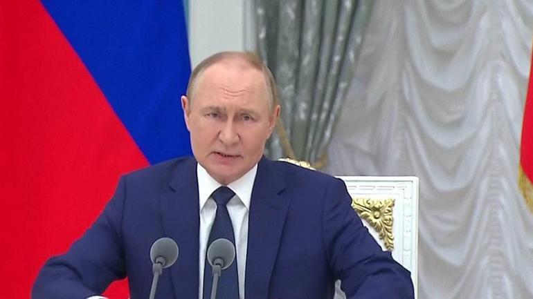 Tarihi görüşme öncesinde Putinden Trumpa övgü