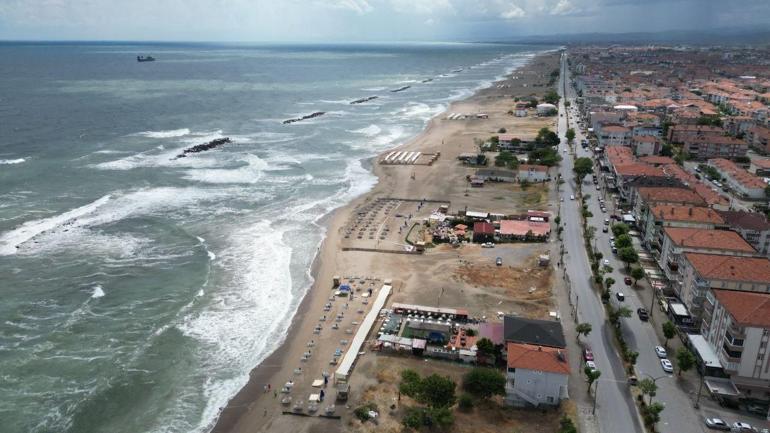 Sakaryanın 3 ilçesinde denize girmek bugün de yasaklandı