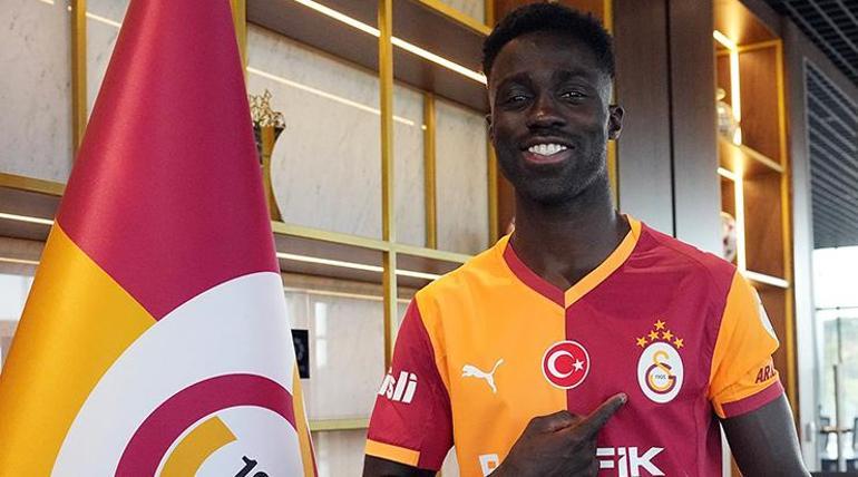 Galatasaray, Davinson Sanchez’e imzayı attırdı