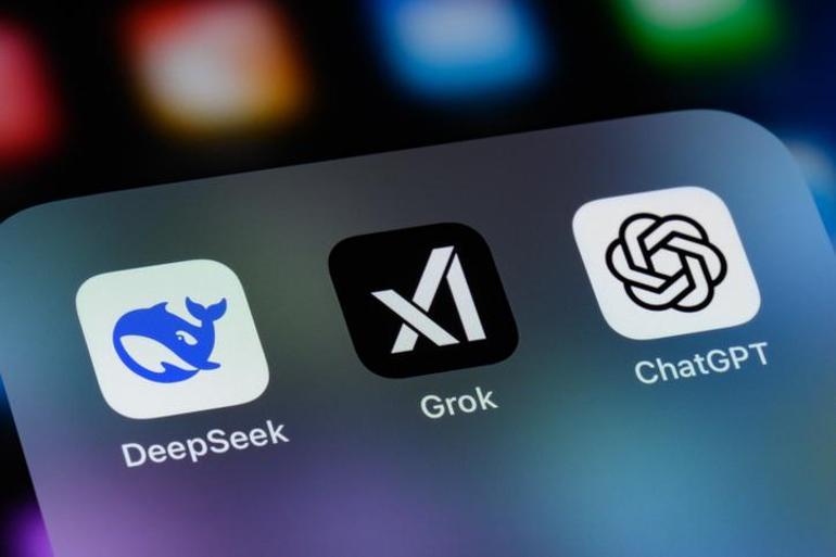 Rakiplerini solladı Mobil indirme ve gelirde zirvede