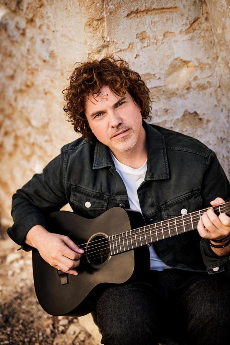 Jasper Steverlinck solo albümüyle İstanbul’da