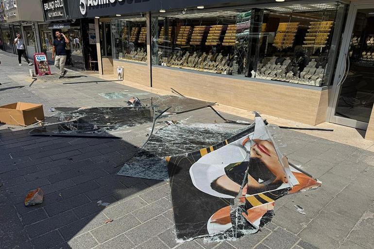 Son Dakika: İstanbulu fırtına vurdu: Etkisini artıracak Gülhane Parkı kapatıldı....