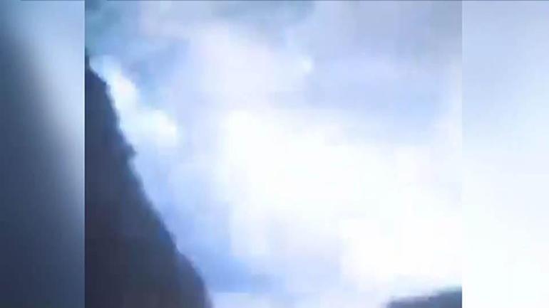 İsrail savaş uçakları, Gazzede su taşıyan kızı böyle hedef aldı