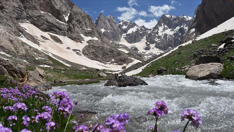 Keşfedilmeyi bekleyen hazine Hakkari: Doğanın kucağında, huzur ve güvenin içindeki turizm cenneti
