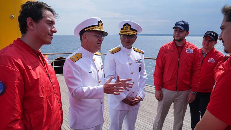 Gençlerin gurur dolu anları: Savarona ile milli teknoloji hamlesine tanıklık