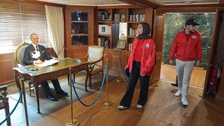 Gençlerin gurur dolu anları: Savarona ile milli teknoloji hamlesine tanıklık