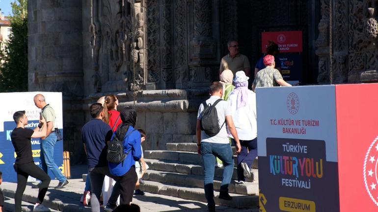 Erzurum Kültür Yolunda cağ kebabı satış rekoru kırdı
