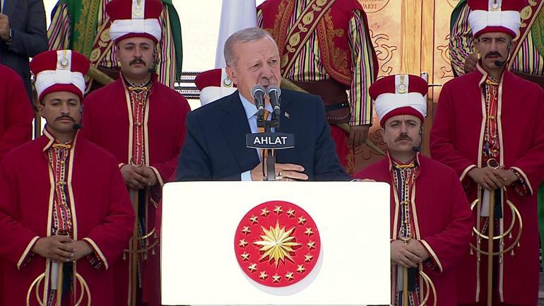 SON DAKİKA | Cumhurbaşkanı Erdoğan, Ahlat Mesire Alanında, Ahlat Etkinlik Alanı Programında konuşuyor