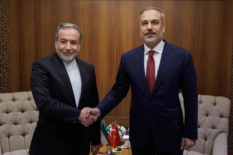 Dışişleri Bakanı Hakan Fidandan İİT toplantısı kapsamında temaslar