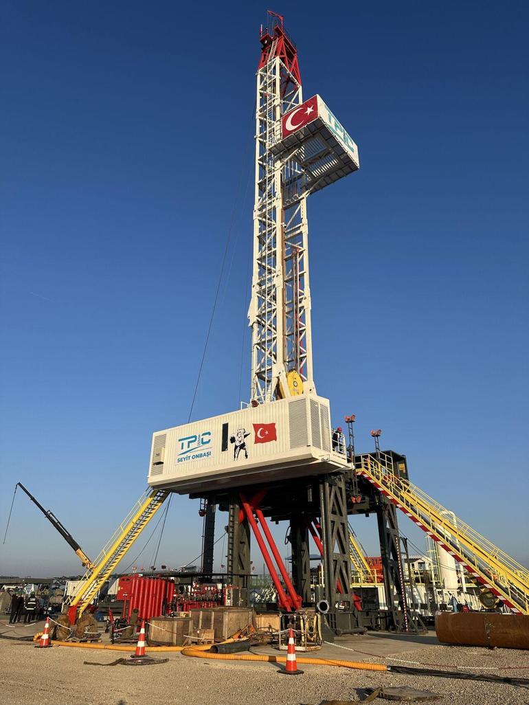 YERLİ VE MİLLİ ENERJİ HAMLESİ: Enerji envanterine 2 yeni milli sondaj kulesi